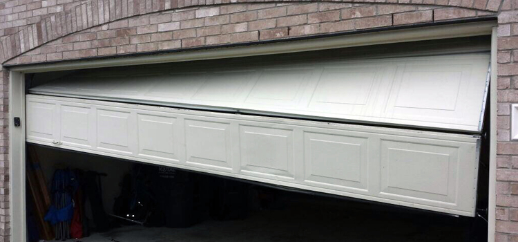 emergency door replacement Mentone