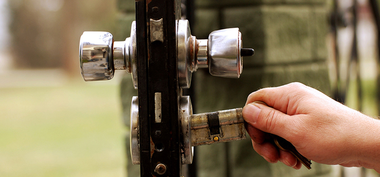 front door latch repair Mentone